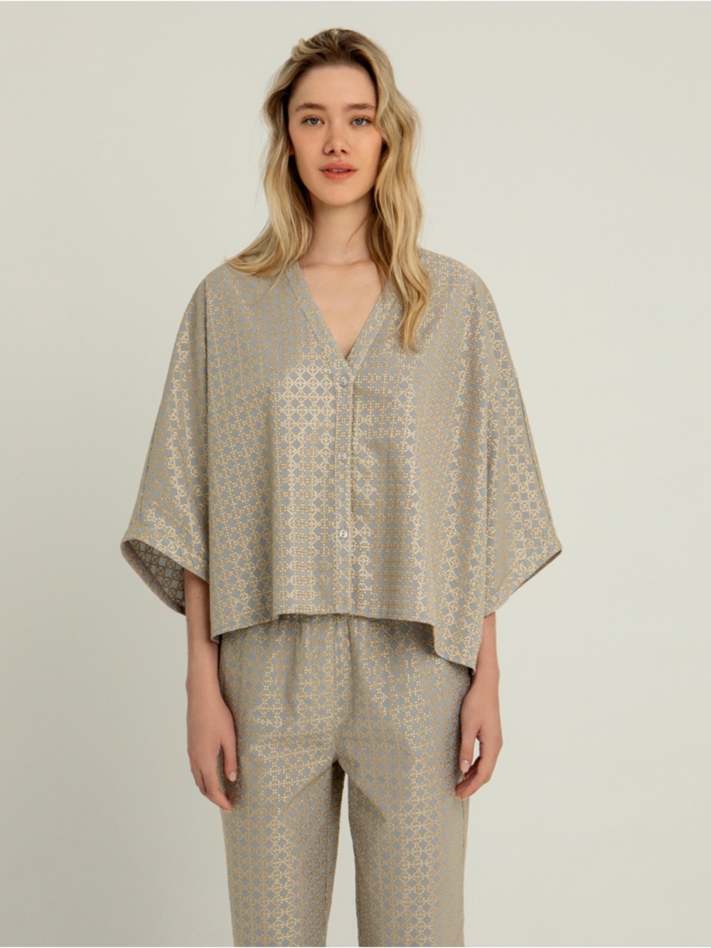 Greek Archaic Kori Crosby shirt